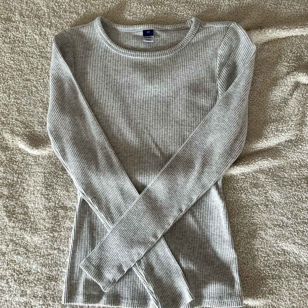 Old Navy Long Sleeve - Picture 2 of 2